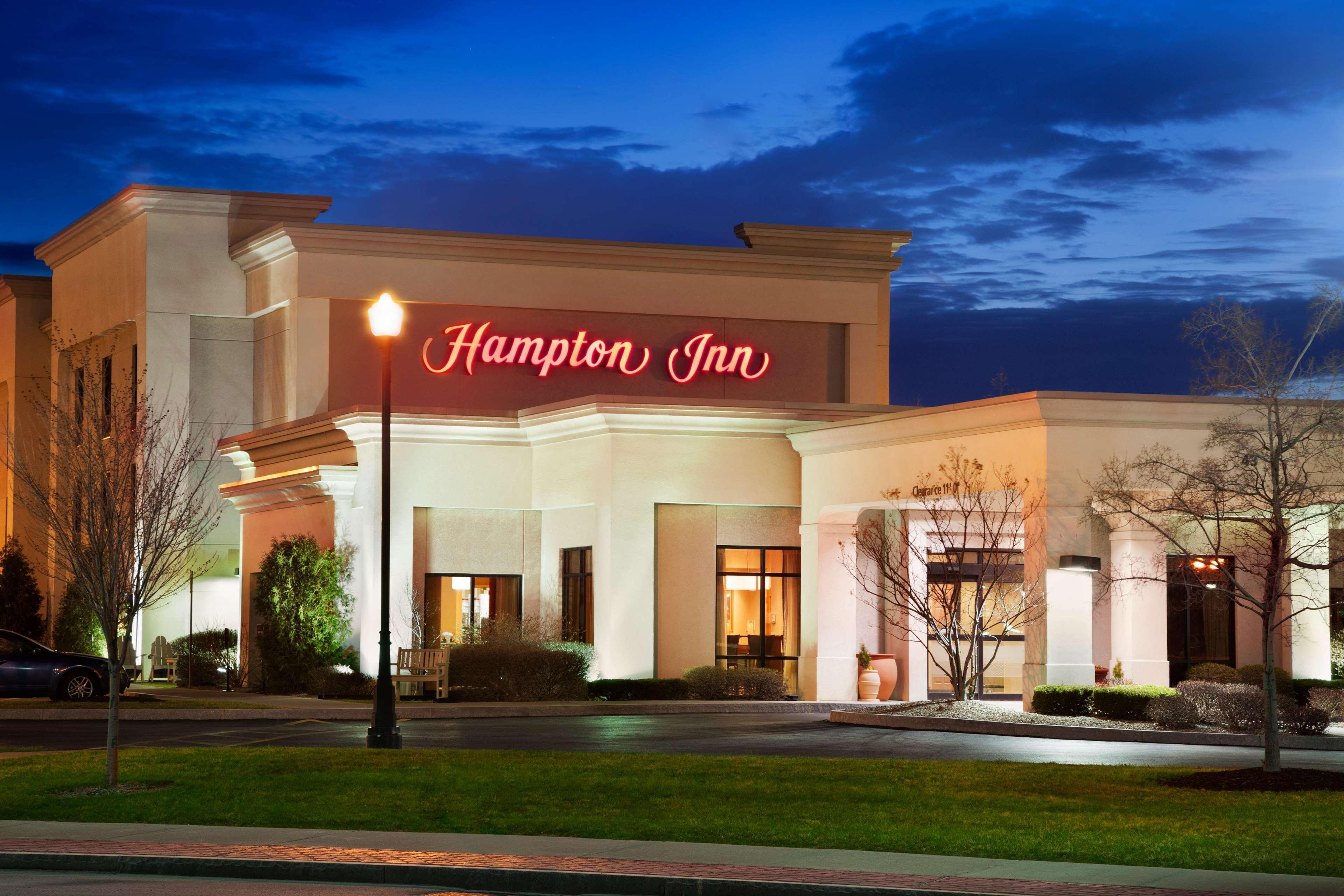 Hampton Inn Geneva Bagian luar foto